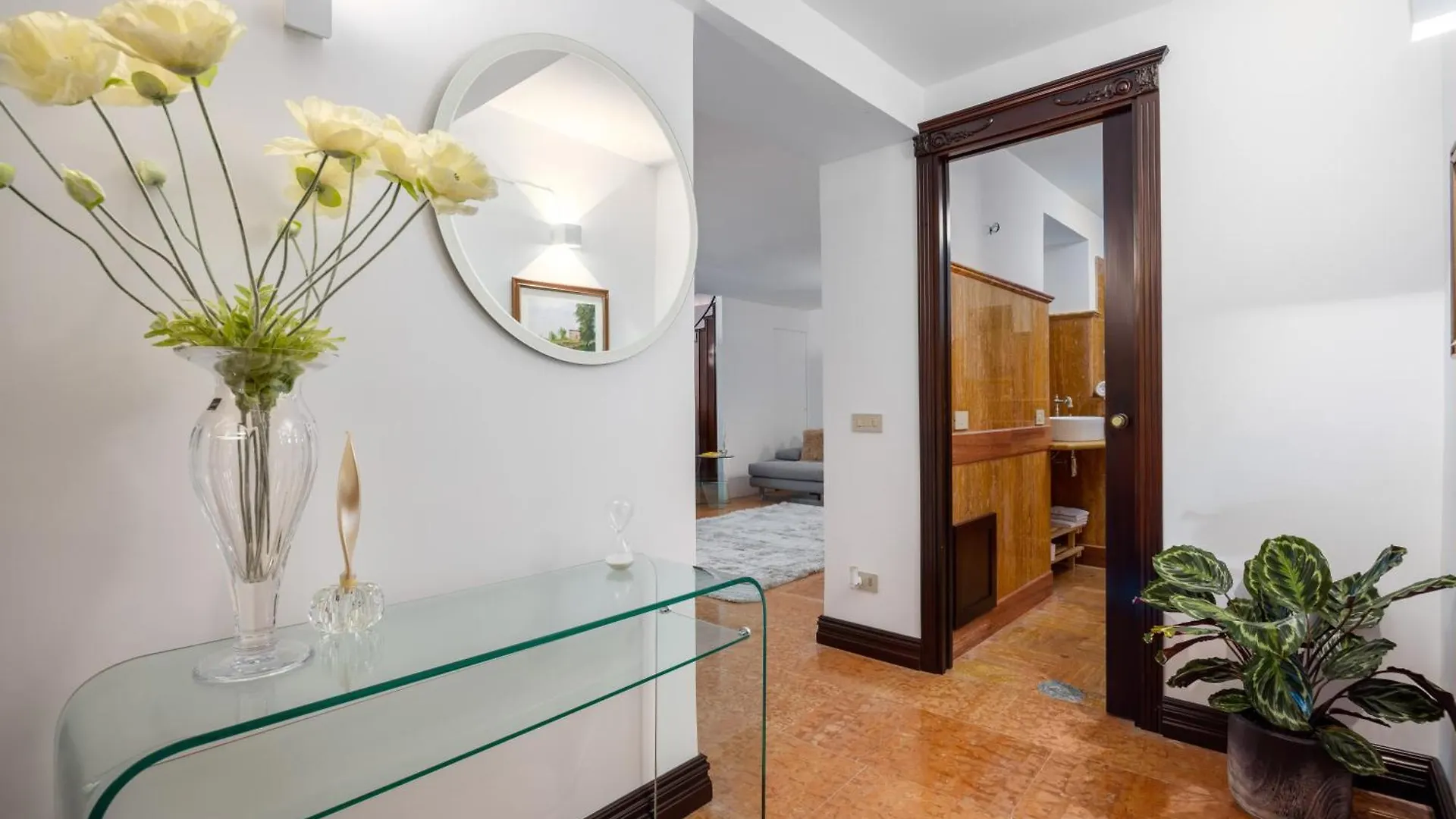 Apartment Behind The Cathedral Apt Palermo